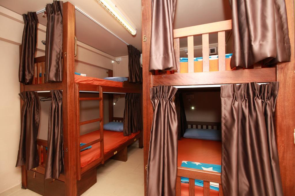 60S Hostel سنغافورة الغرفة الصورة